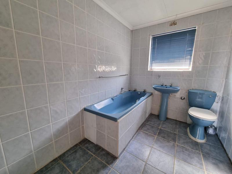 To Let 2 Bedroom Property for Rent in Highbury Western Cape